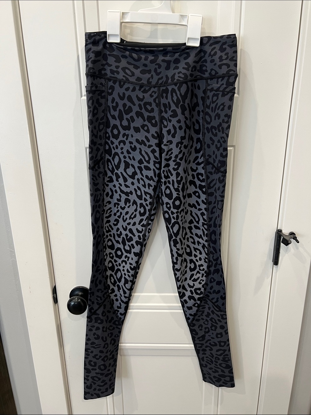 Victoria's Secret Black and Gray Leopard Print Leggings